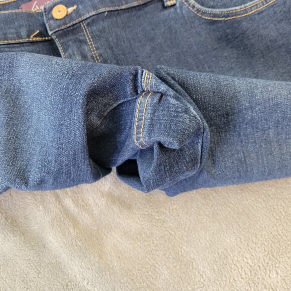 Gloria Vanderbilt Amanda 22W Dark Wash Jeans Straight Leg Stretch Denim SL90E - Picture 4 of 10